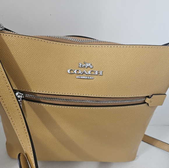 NWOT Coach Honeycomb Color Leather Crossbody Bag - Picture 7 of 13